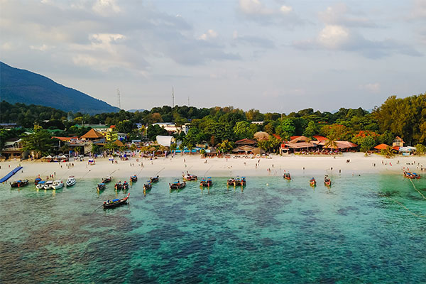 How to Choose the Right Family Tour Package